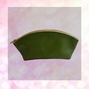 🦄 Portland Leather Total Eclipse Makeup Bag – Mantis (Unreleased Color)